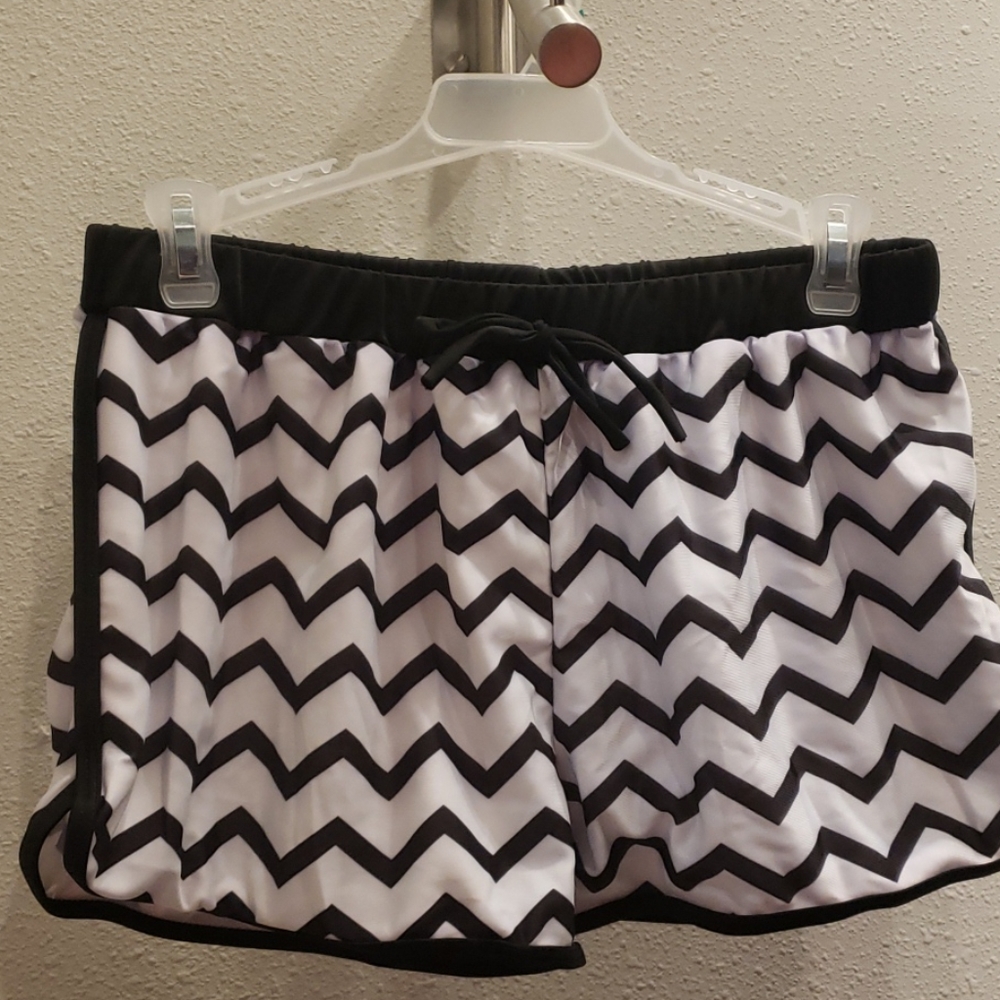 Bathing suit - Picture 2 of 4